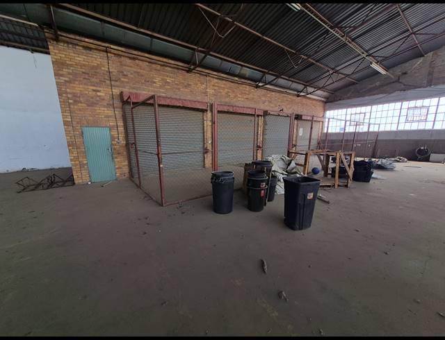 2,800M² WAREHOUSE TO LET IN HERIOTDALE